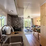 Op Rustig Park Op De Veluwe 木屋